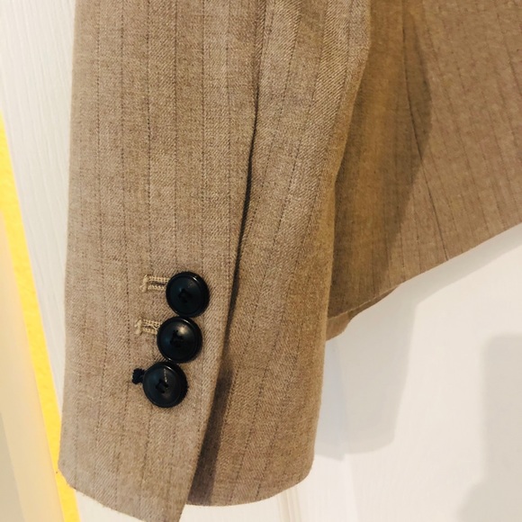 Zara Suit - Picture 7 of 15